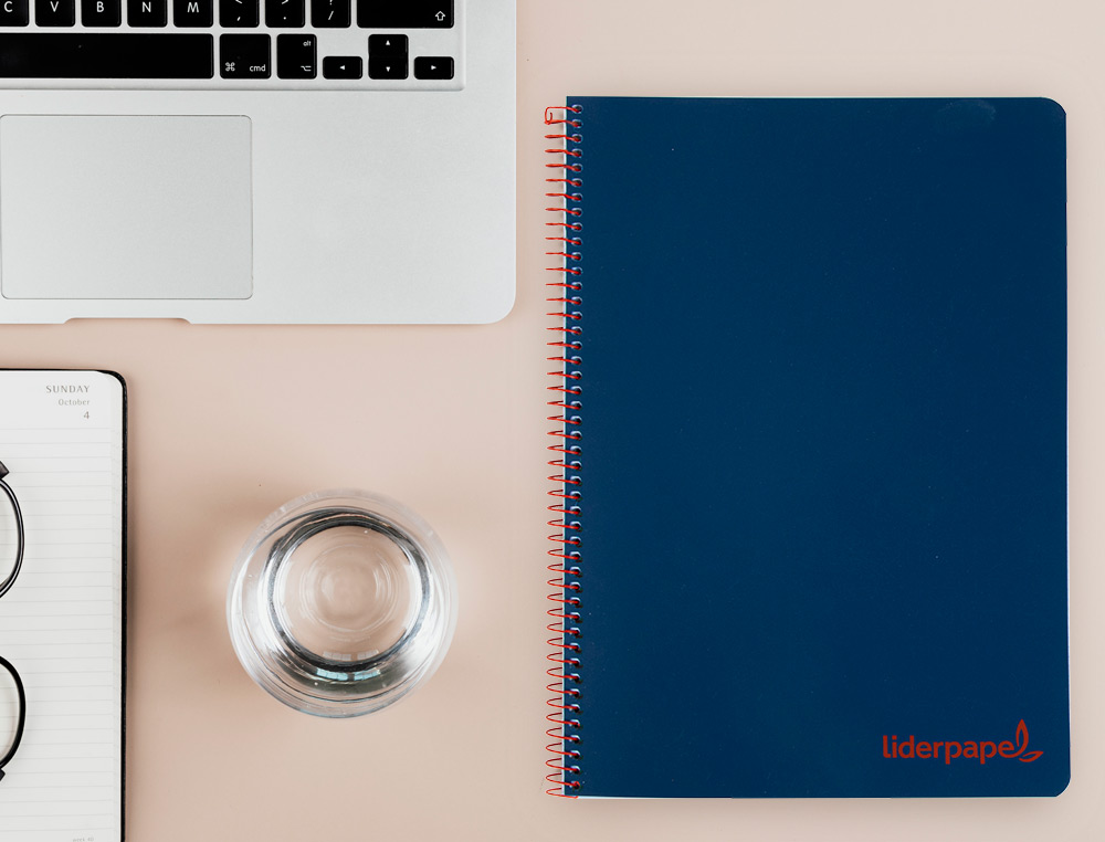 CADERNO ESPIRAL LIDERPAPEL A4 WONDER CAPA PLASTICO 80F 90GR QUADRICULA 4MM COM MARGEM AZUL MARINHO