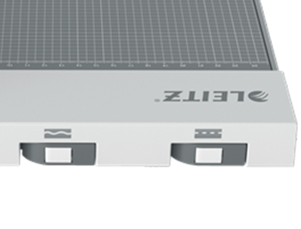 CISALHA ROTATIVA LEITZ PRECISION OFFICE A4+ BASE MADEIRA PLASTIFICADA COMPRIMENTO CORTE 381 MM CAPAC. DE CORTE 15 F