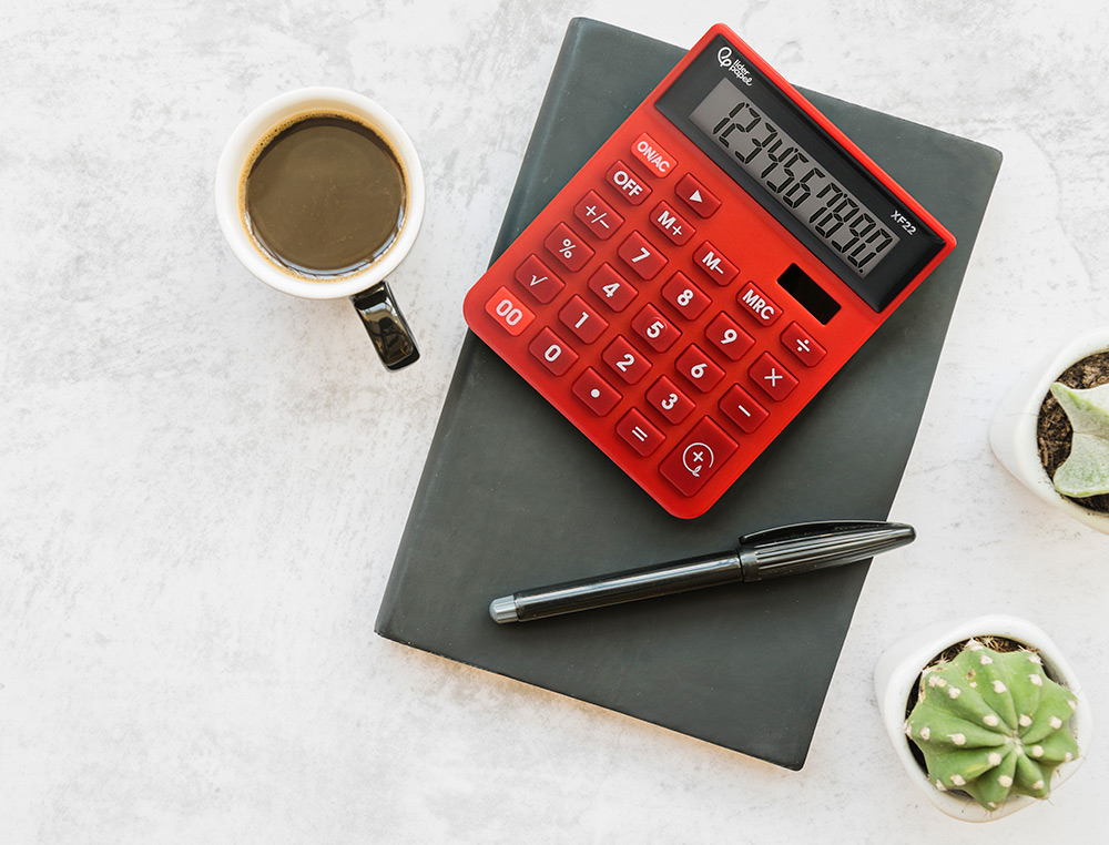 CALCULADORA LIDERPAPEL DE SECRETARIA XF22 10 DIGITOS SOLAR E PILHAS COR VERMELHO 127X105X24 MM