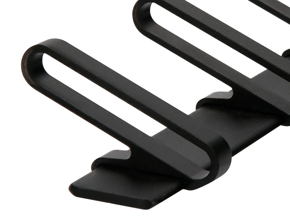 CABIDE LIDERPAPEL PAREDE METALICO 5 SUPORTES COR PRETA 430X88X55 MM