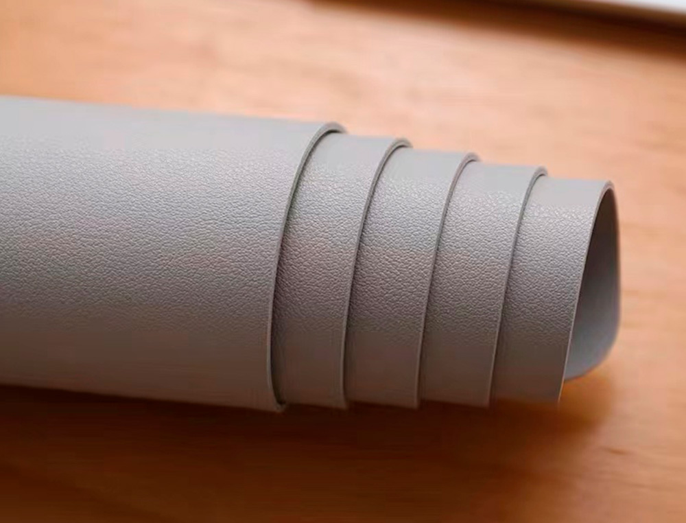TAPETE DE RATO Q-CONNECT XXL COM BASE EM PELE E CAMURÇA COR CINZENTA 800X400X2 MM
