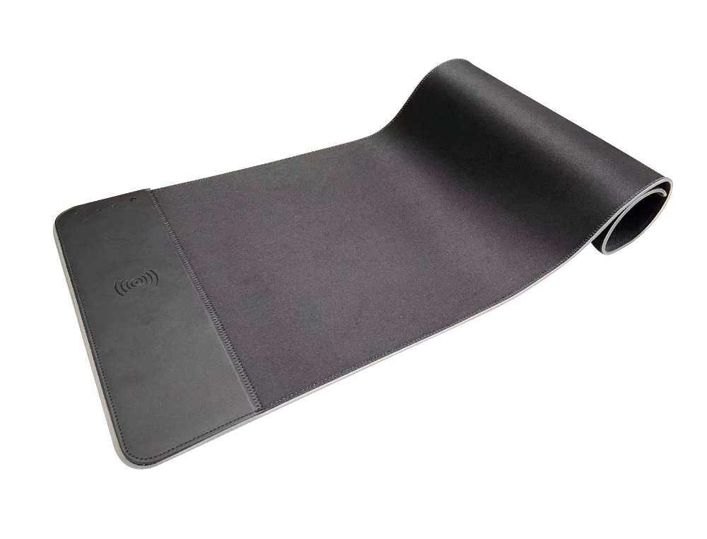 TAPETE DE RATO GAMING Q-CONNECT COM CARREGADOR SEM FIOS E ILUMINAO RGB COR PRETA 800X300X4 MM