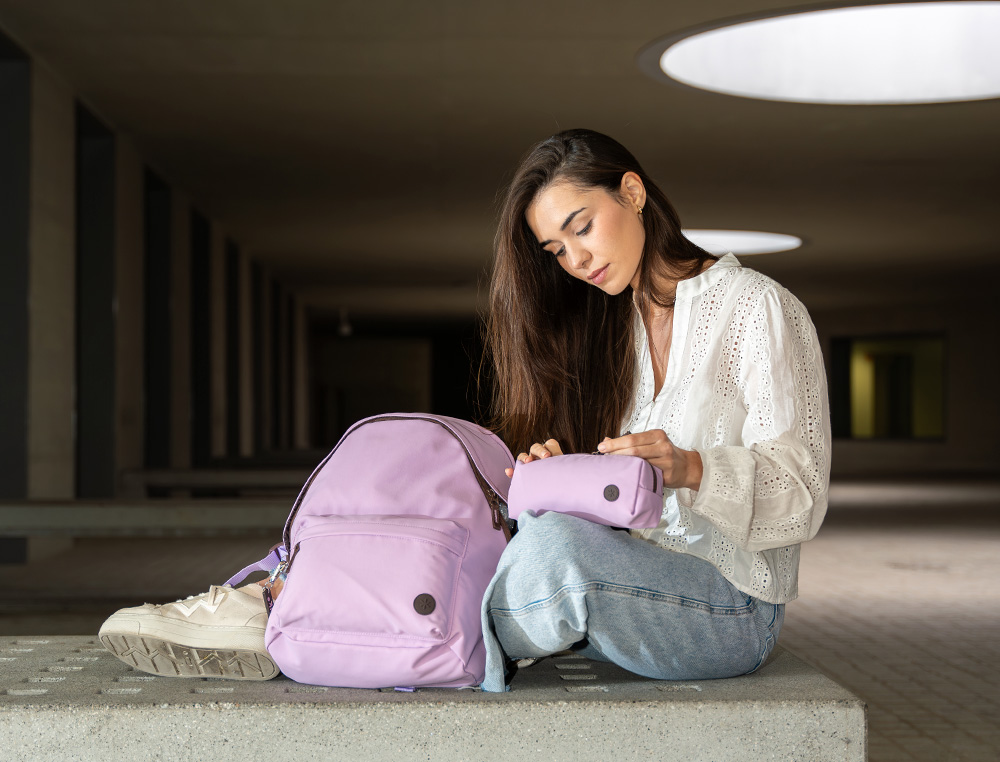MOCHILA ANTARTIK TEENS 20L COMPARTIMENTO PARA PORTATIL COR ROXO 420X160X300 MM