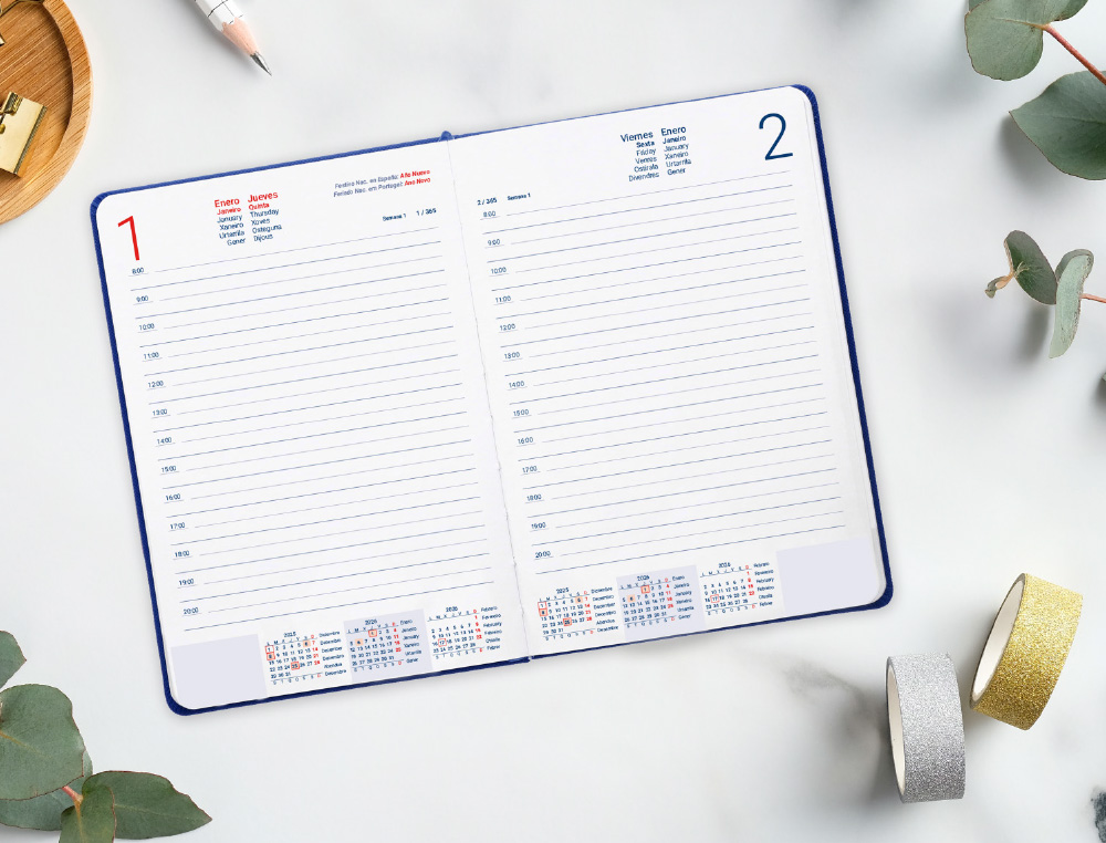AGENDA ENCADERNADA LIDERPAPEL MYKONOS 15X21 2026 DIA PAGINA AZUL ESCURO PAPEL 70 GR FSC