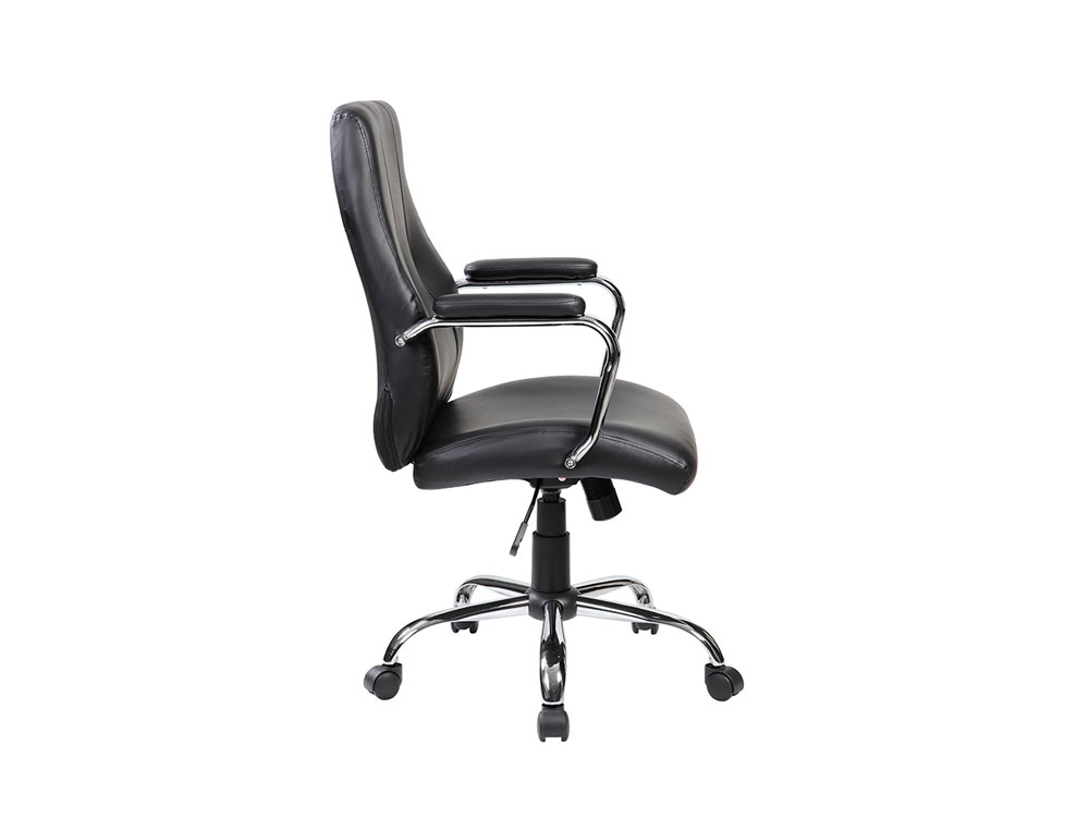 CADEIRA DE DIRECAO ROCADA PELE COM BRACOS BASE METALICA CROMADA DIAMETRO 700MM COSTAS 730MMX500MM