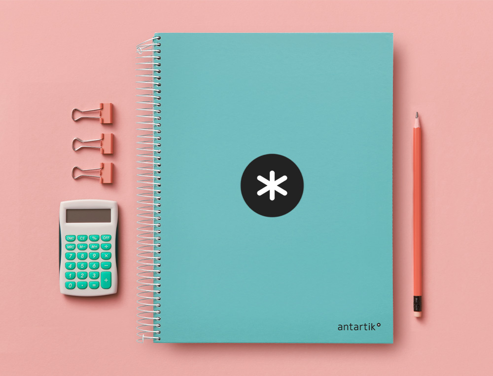 CADERNO ESPIRAL DIN A4 ANTARTIK CAPA FORRADA 120 F 100 GR QUADRICULA 5MM 5 BANDAS DE CORES COR MENTA