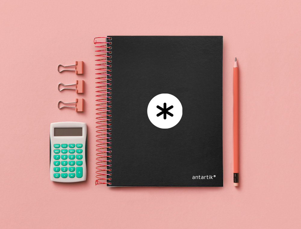 CADERNO ESPIRAL DIN A5 ANTARTIK CAPA FORRADA 120 F 100 GR QUADRICULA 5 MM 5 BANDAS DE CORES COR PRETO