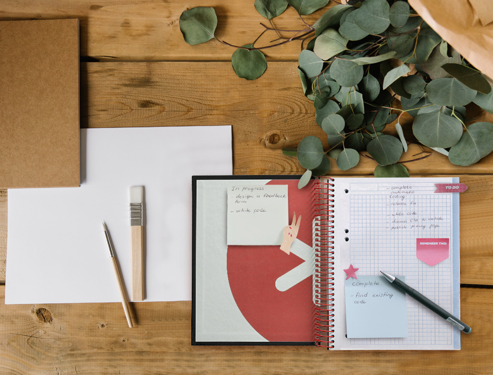 CADERNO ESPIRAL DIN A5 ANTARTIK CAPA FORRADA 120 F 100 GR QUADRICULA 5 MM 5 BANDAS DE CORES COR PRETO